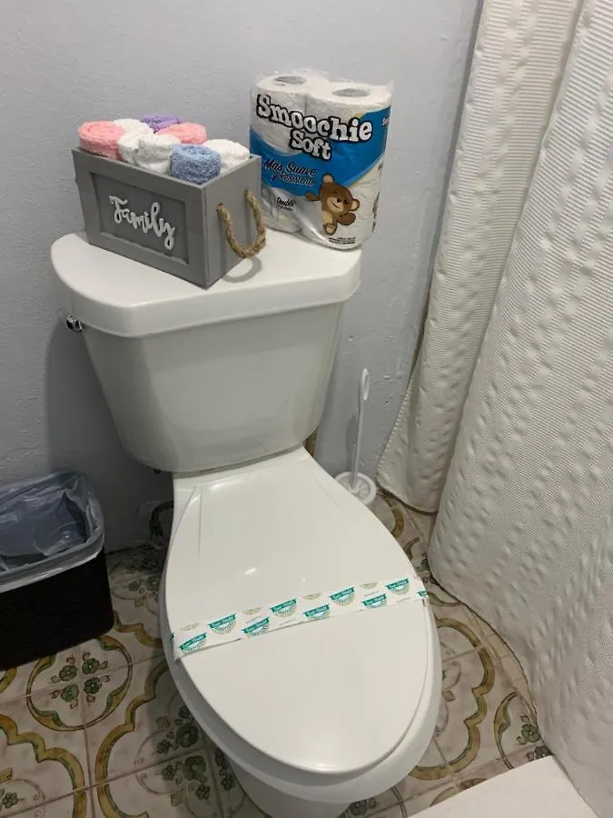 Апартаменты Levittown Lakes